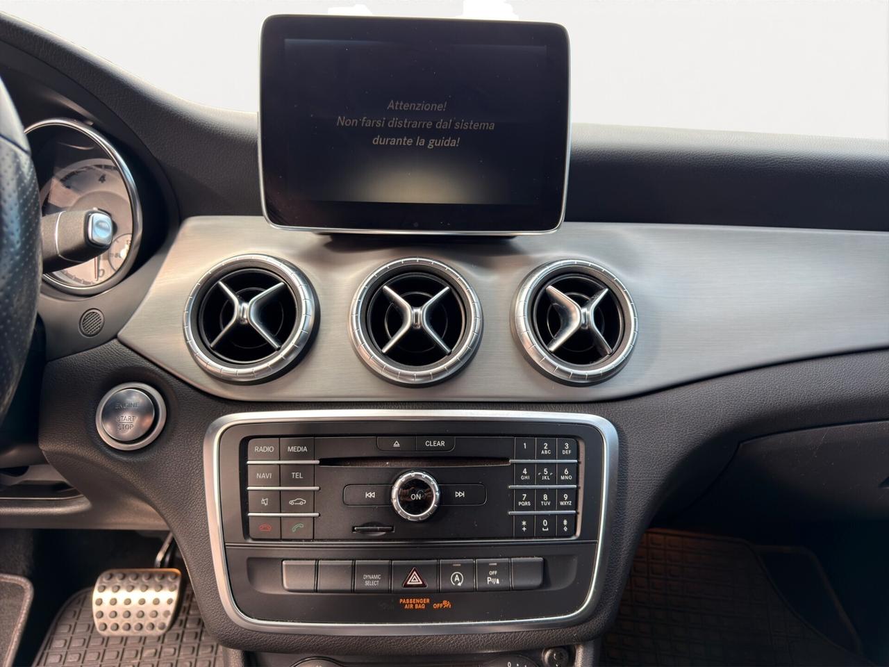 Mercedes-benz CLA 220 d S.W. Auto Premium AMG - 2016