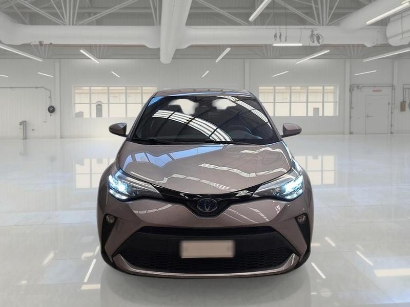 TOYOTA C-HR 1.8H 98CV E-CVT Business