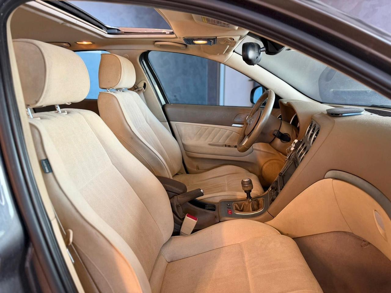 Alfa Romeo 159 1.9 JTDm 16V Sportwagon Distinctive