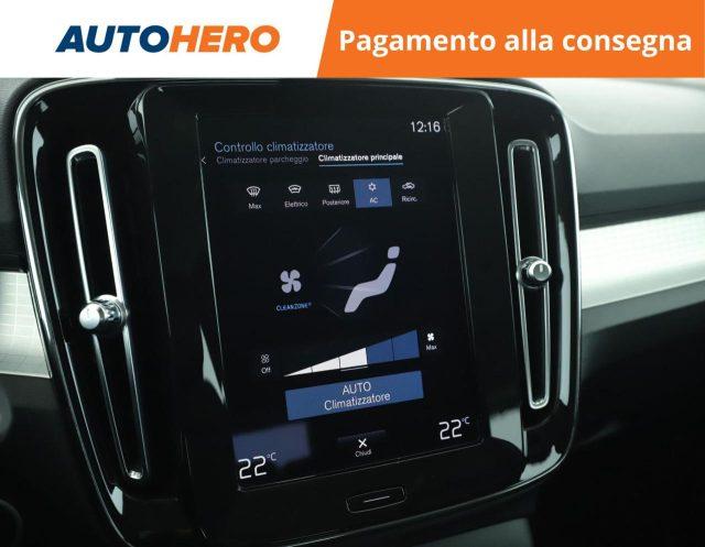 VOLVO XC40 B4 AWD Geartronic Momentum