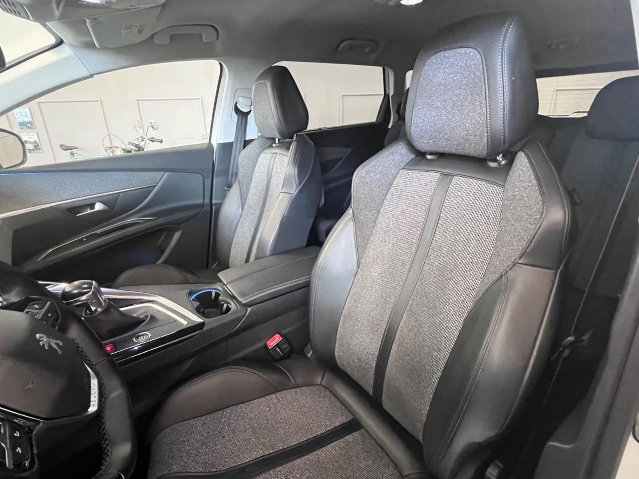 Peugeot 5008 BlueHDi 130 S&S Allure