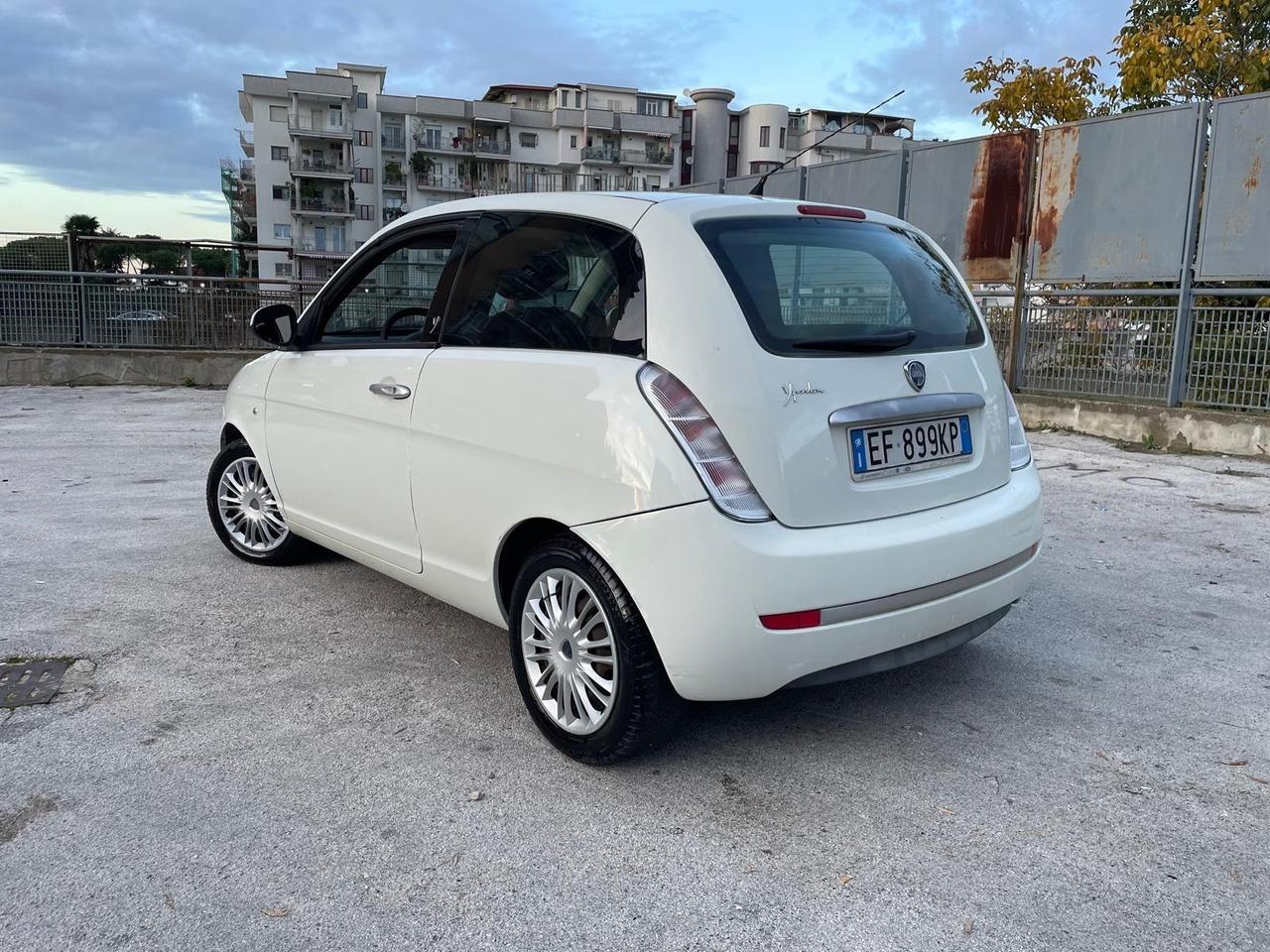 Lancia Ypsilon 1.2Benz/Gpl Unyca Full Perfett