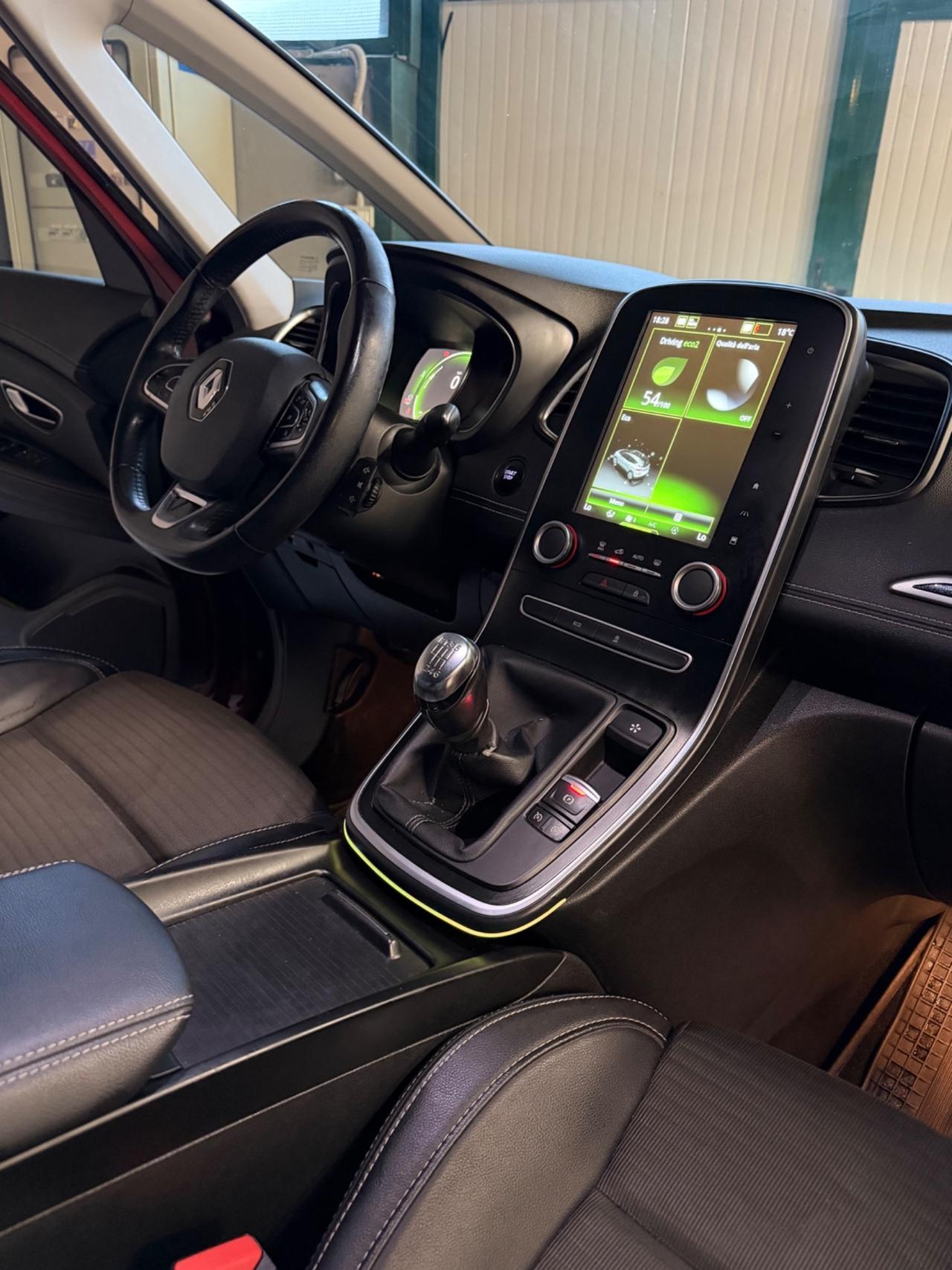 Renault SCÈNIC 1.5 dCi EU6B BOSE INITIALE PARIS