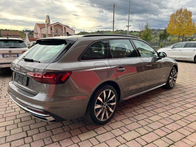 AUDI A4 Avant 30 TDI/136 CV S tronic S line