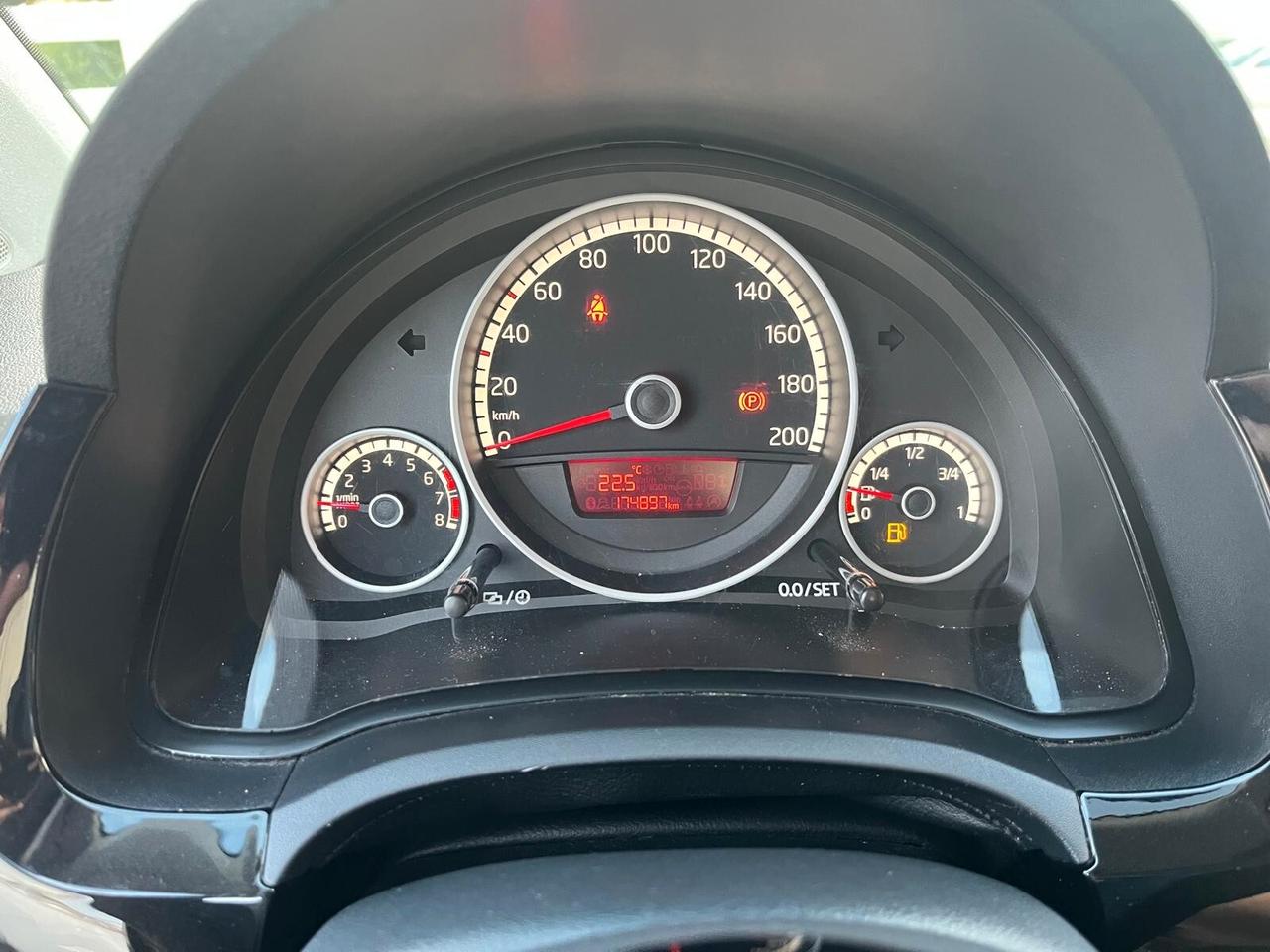 Volkswagen up! 1.0 75 CV 5p. high