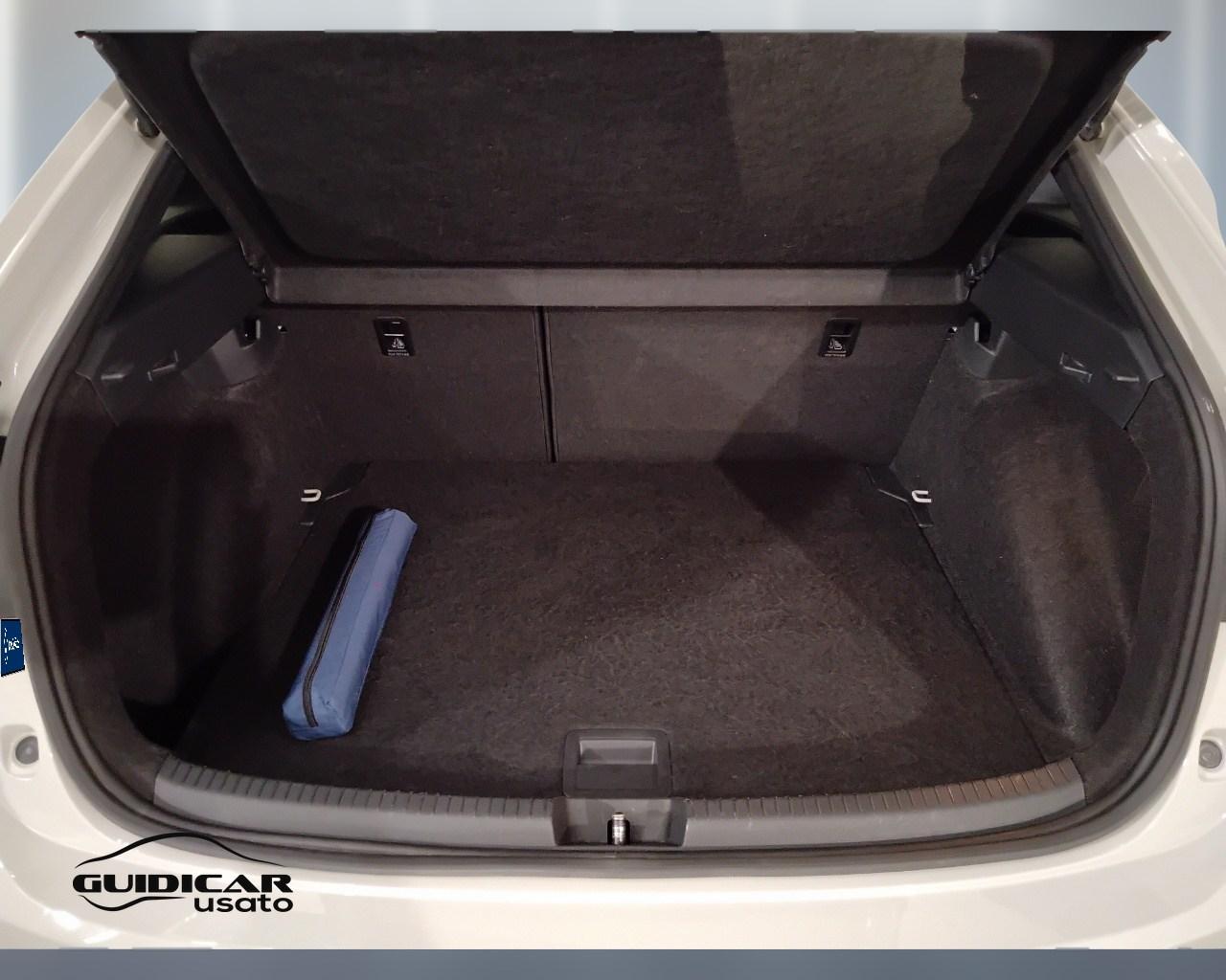 VOLKSWAGEN Taigo - Taigo 1.0 tsi R-Line 110cv