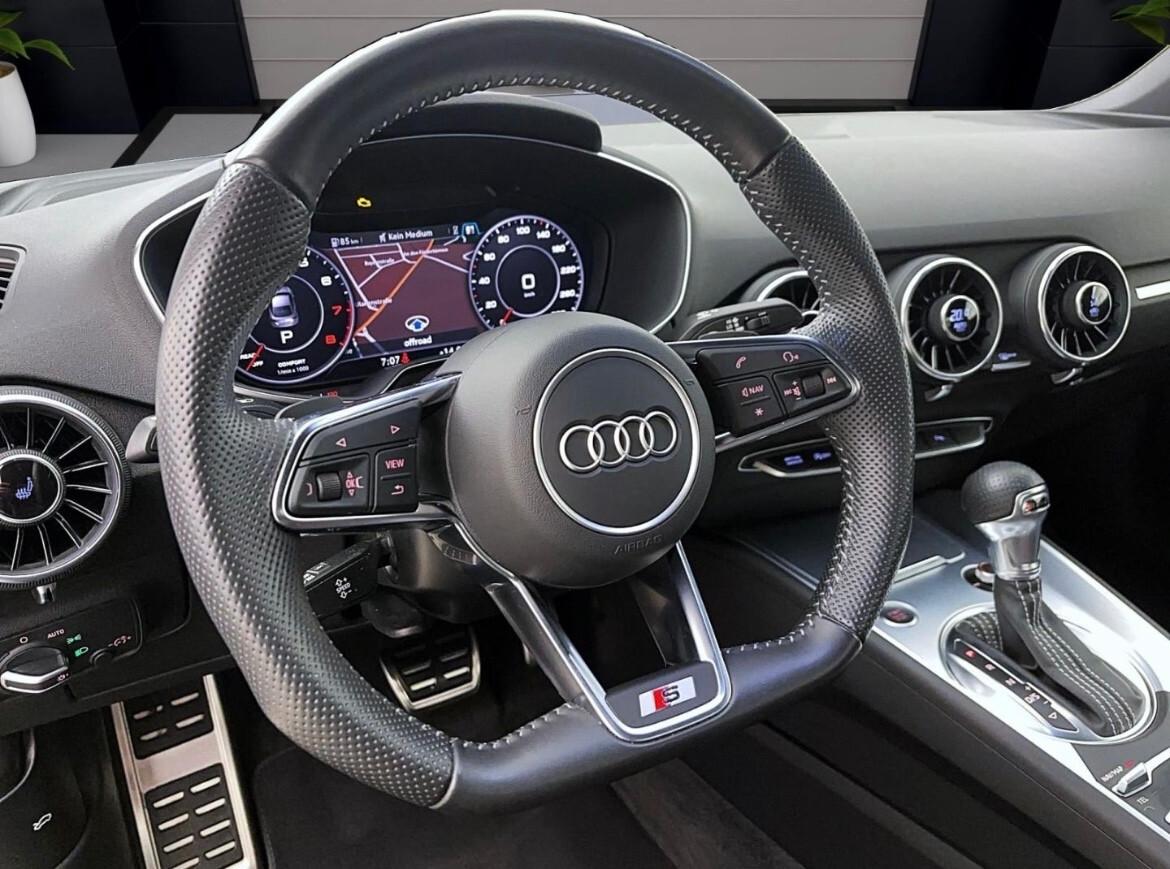 Audi TT Coupe 45 TFSI S LINE