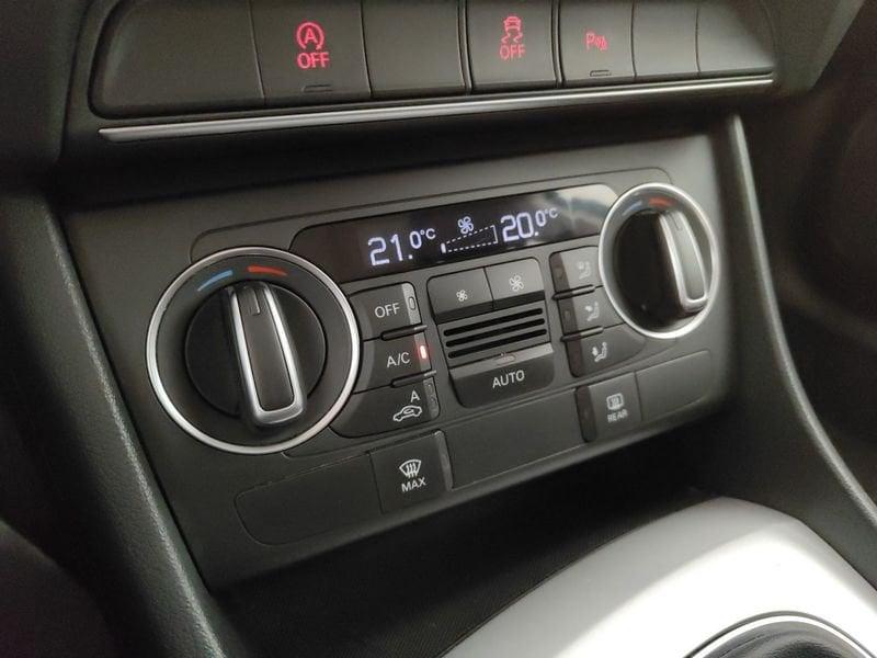 Audi Q3 2.0 TDI 120 CV Business