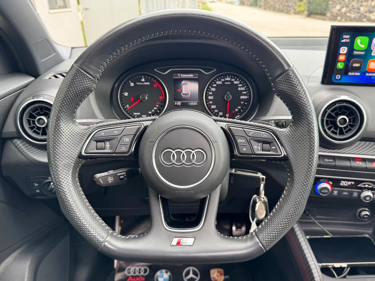 Audi Q2 2.0 TDI Identity Black S line Quattro 150cv | PREZZO REALE