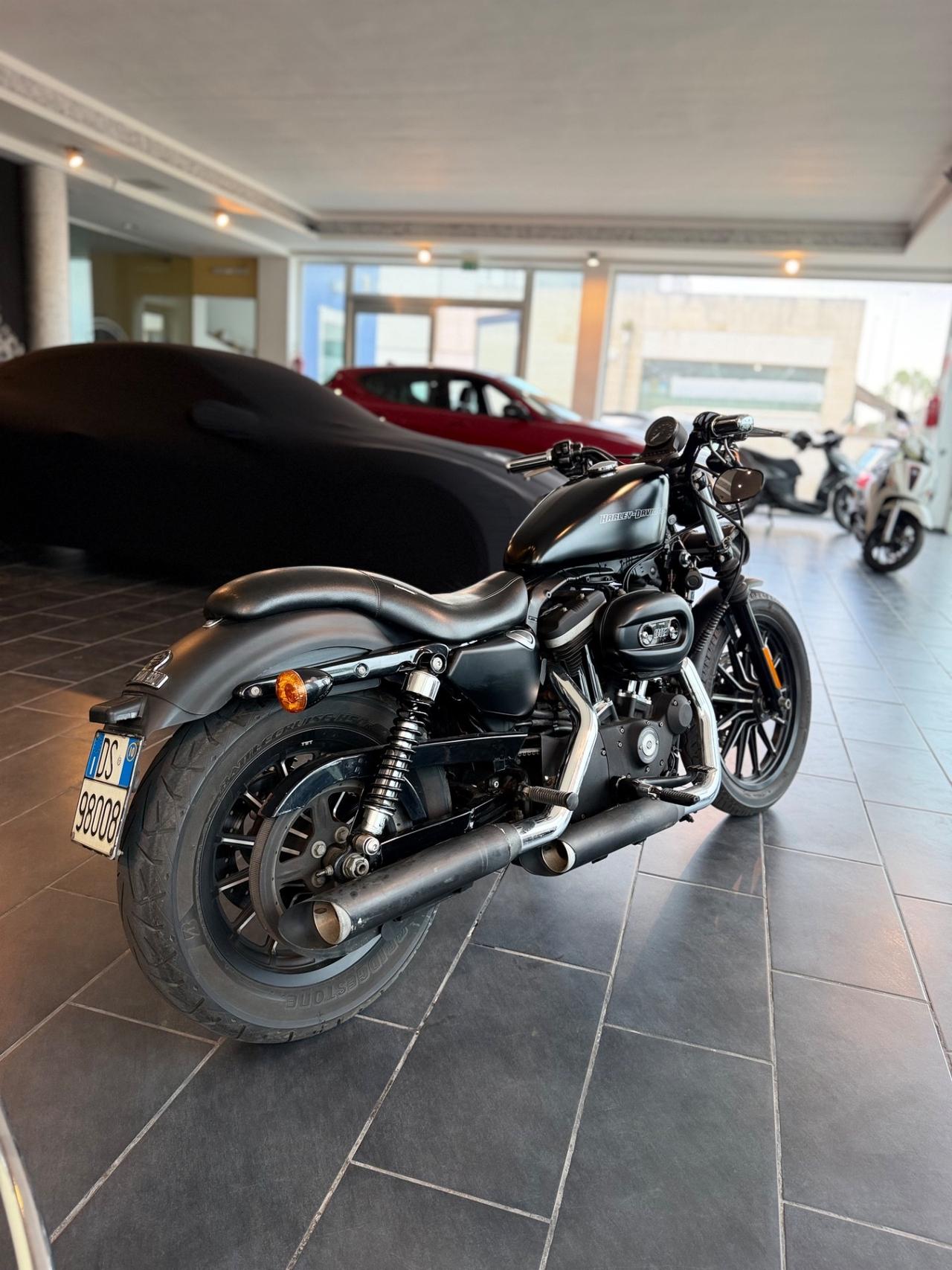 Harley-davidson 883 Iron Sportster XL 883N