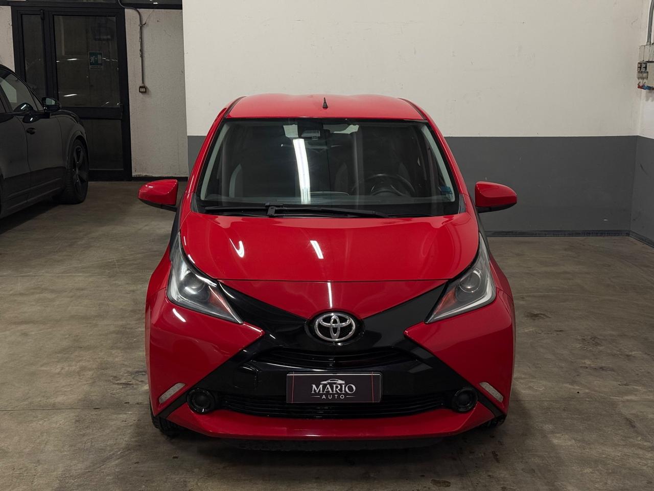 Toyota Aygo 1.0 VVT-i 69 CV 5 porte x-cool TSS
