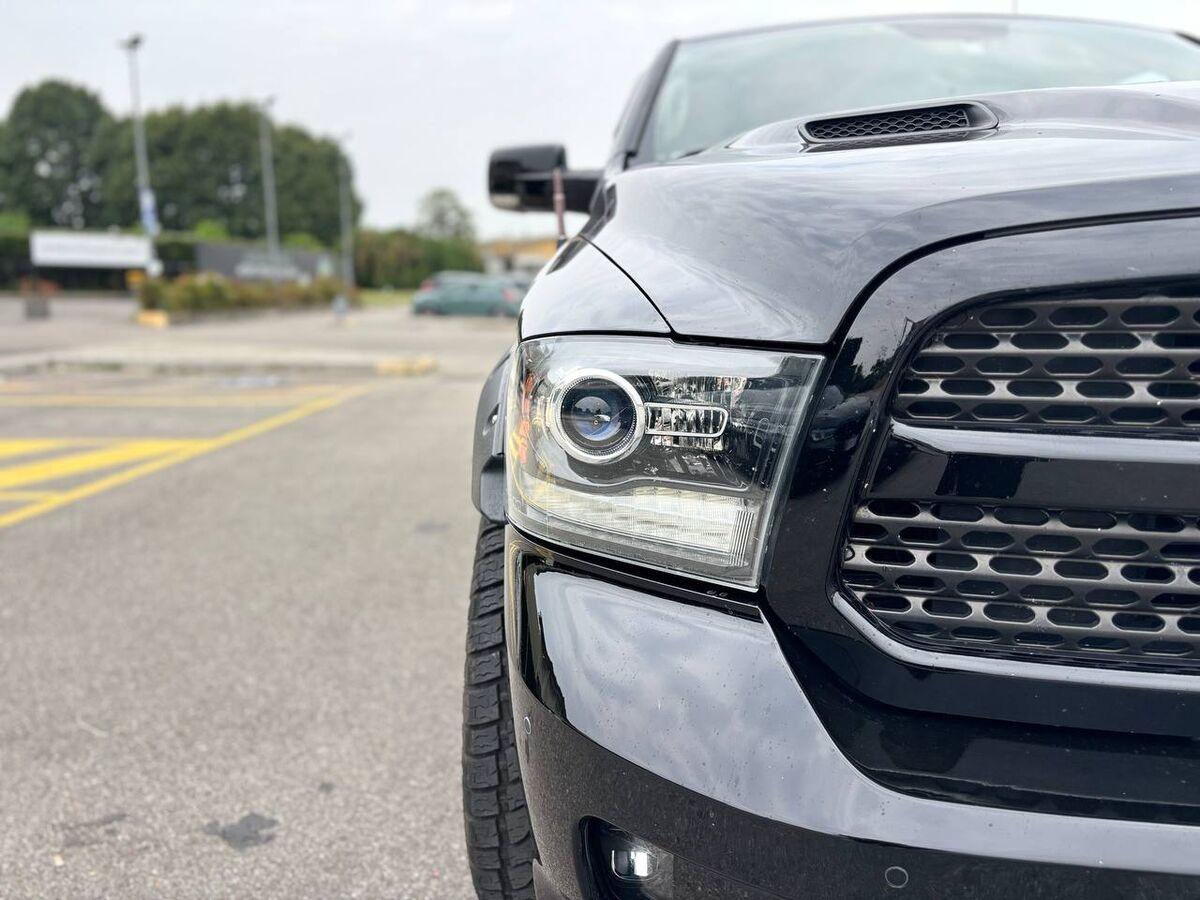 Ram Ram 1500 4x4 5.7 V8 Quad Cab MB Sport 395cv at8