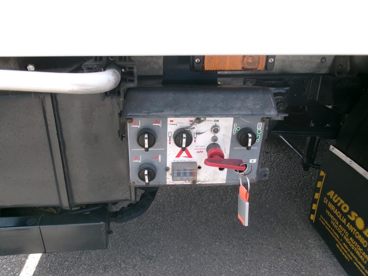 Iveco Daily 35C16 3000 160CV E6D FRIGO+PEDANA CARICATRICE ATP FRCX -20° 06/2029 7 PEDANE