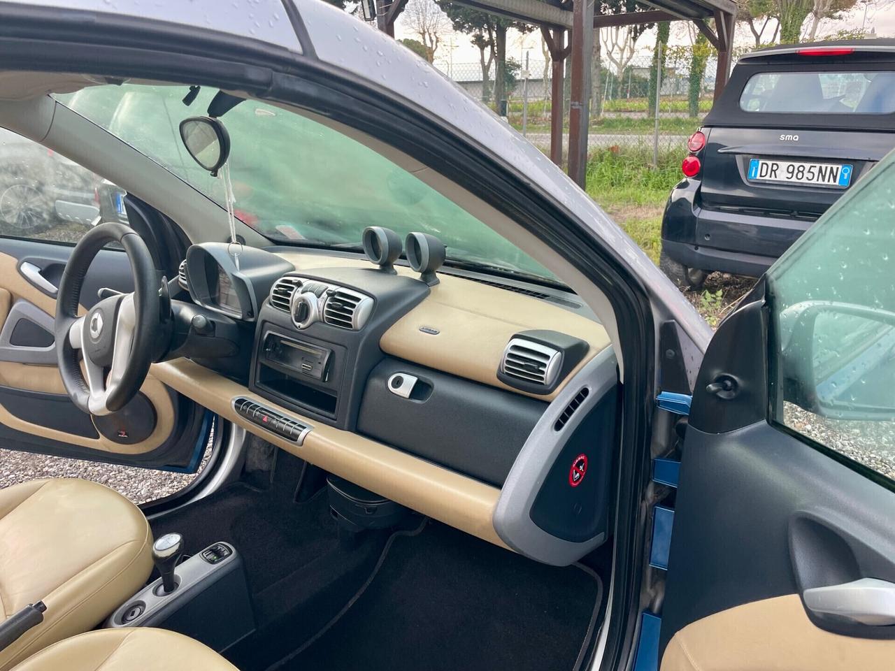 Smart ForTwo 1000 52 kW MHD cabrio pulse