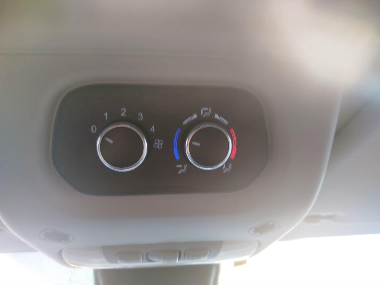 Ford Transit 350 2.0TDCi EcoBlue MHEV 170CV PL-TM Combi Trail