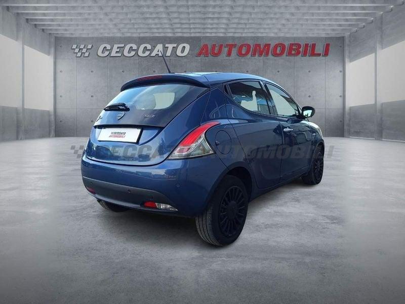 Lancia Ypsilon Ypsilon 1.0 firefly hybrid Silver s&s 70cv 5p.ti