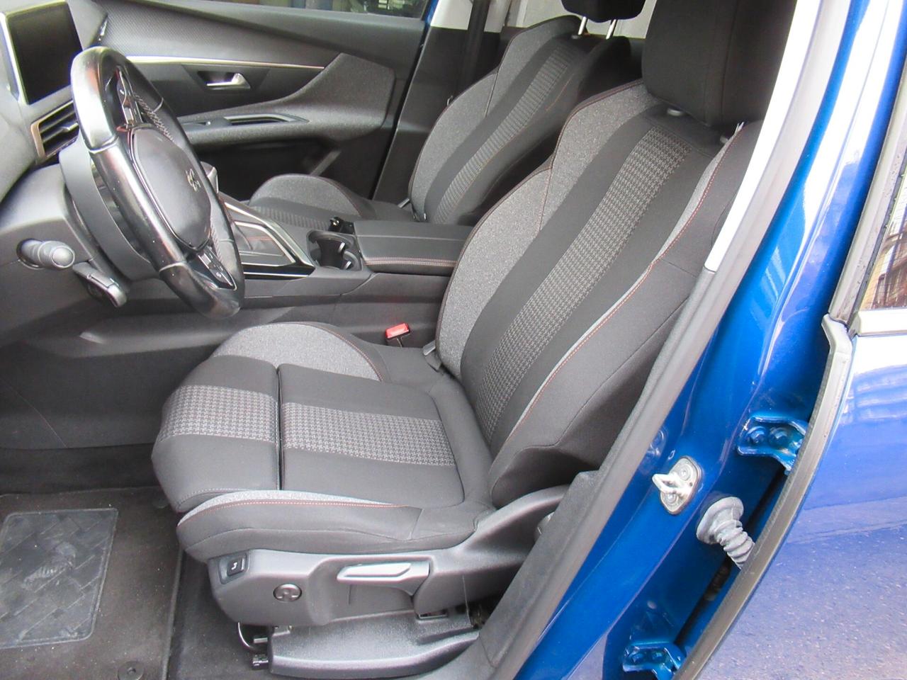 Peugeot 3008 BlueHDi 130 S&S Business