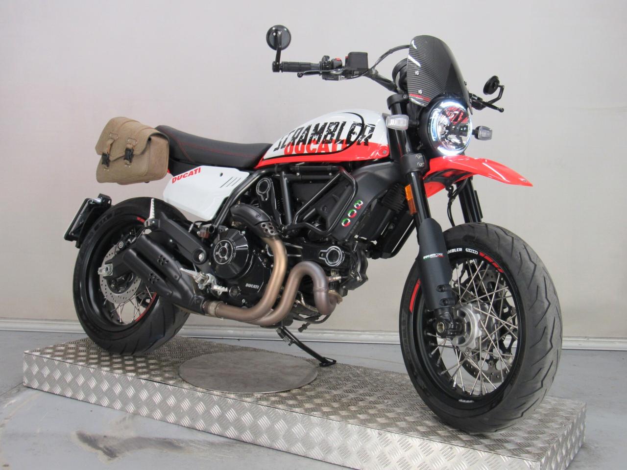 Ducati Scrambler 800 URBAN MOTARD
