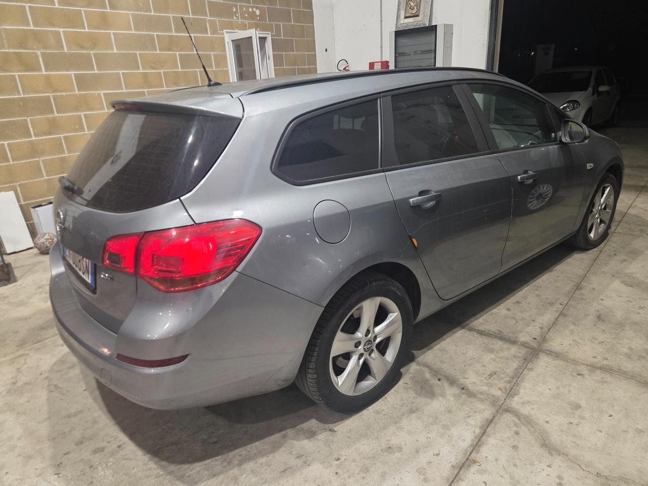 Opel Astra 1.7 CDTI 110CV Sports Tourer Elective