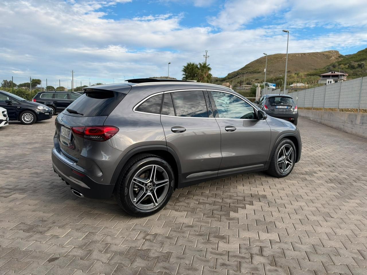 MERCEDES GLA 200D PREMIUM AMG 150CV