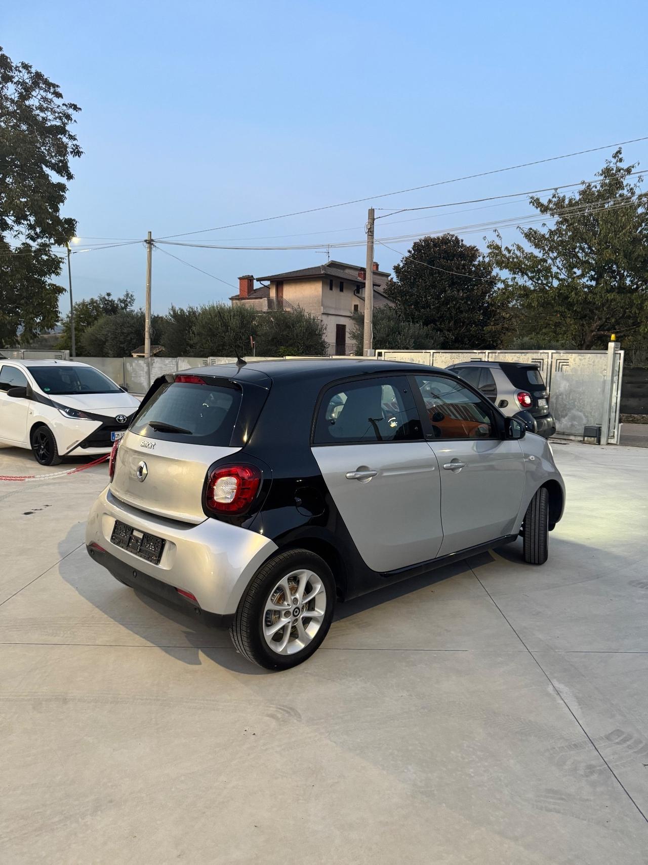 Smart Forfour AUTOMATICA 1.0 70Cv- 50.000km