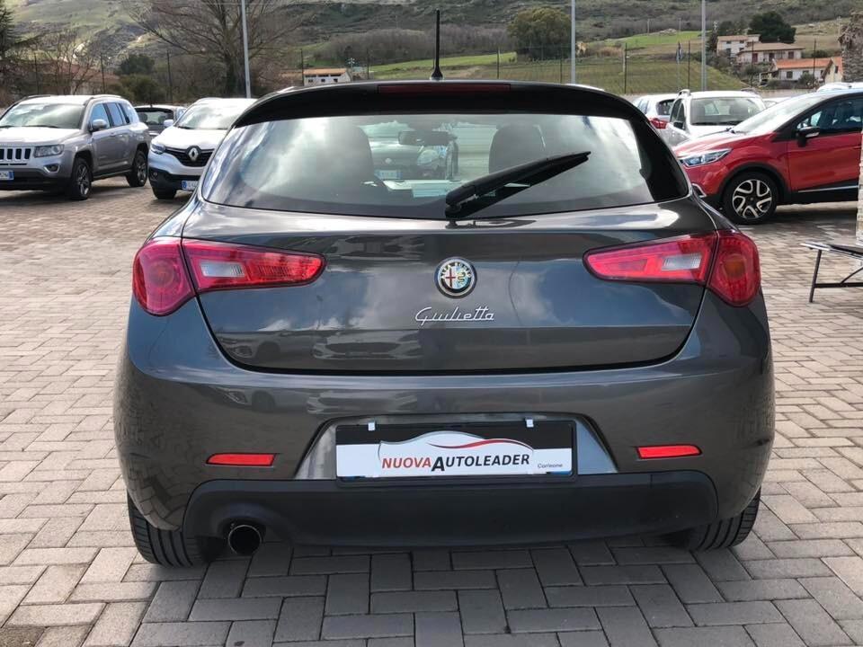 Alfa Romeo Giulietta 1.6 JTDm 105 CV Distinctive 2011