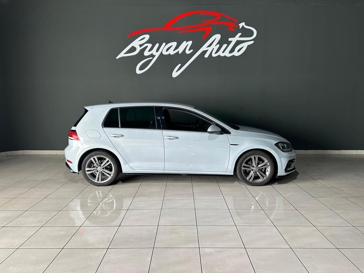 Volkswagen Golf 115 CV 5p. R- LINE