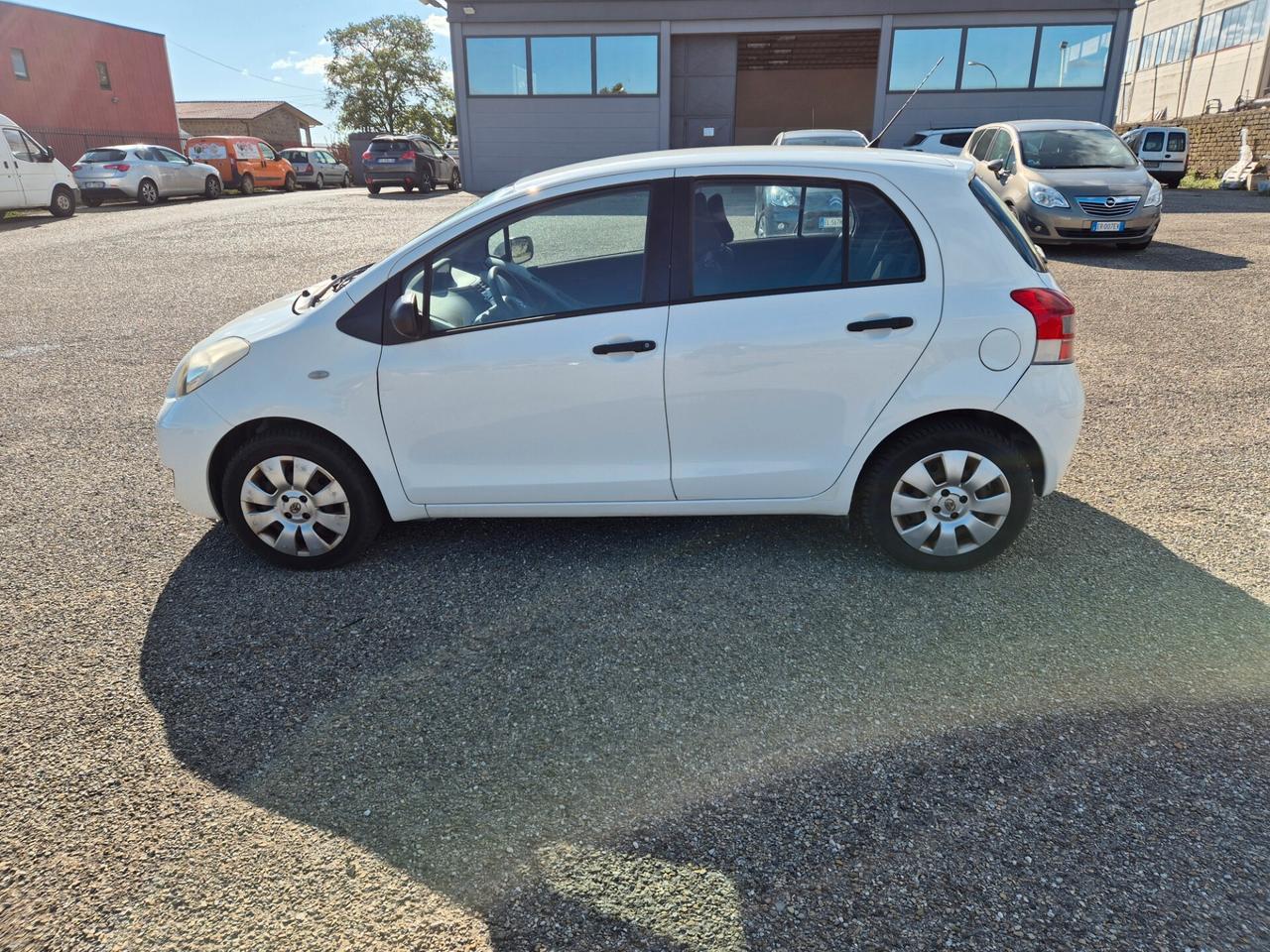 Toyota Yaris 1.0 5 porte Now