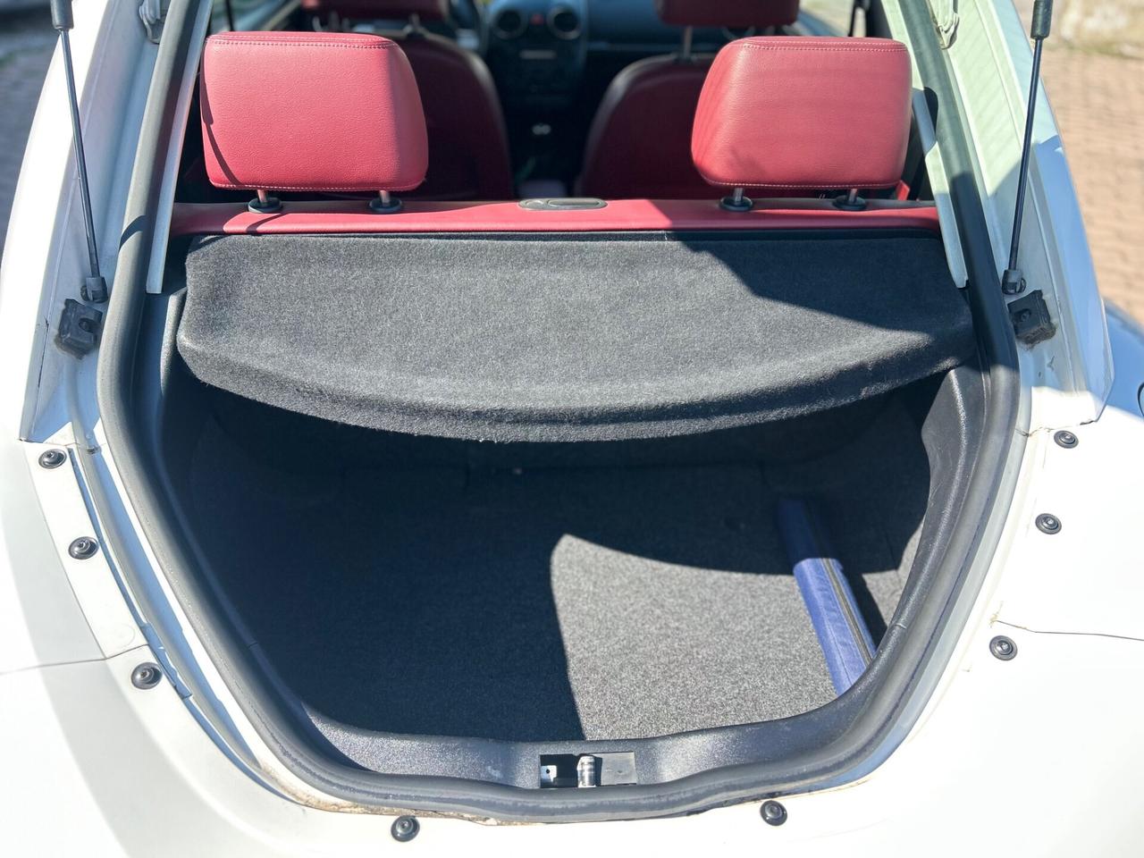 Volkswagen New Beetle 1.6 BENZINA