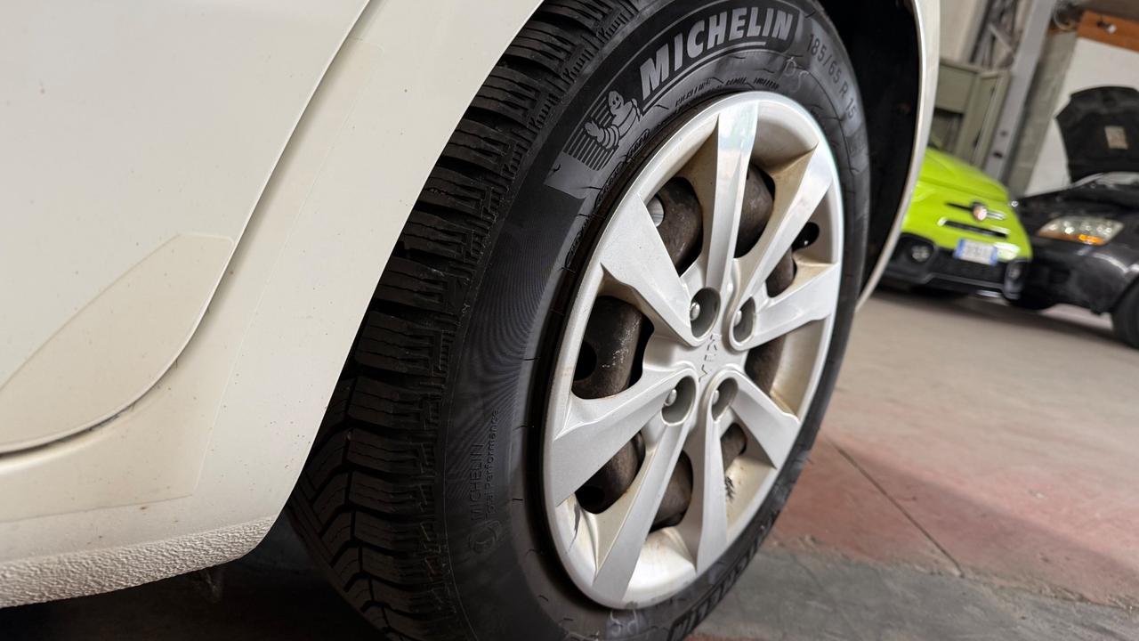 Kia Rio 1.2 CVVT 5p. GPL Active