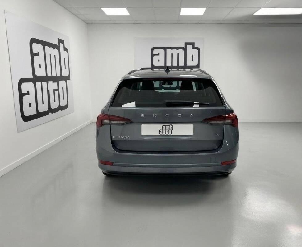 Skoda Octavia 2.0 TDI DSG Wagon Style