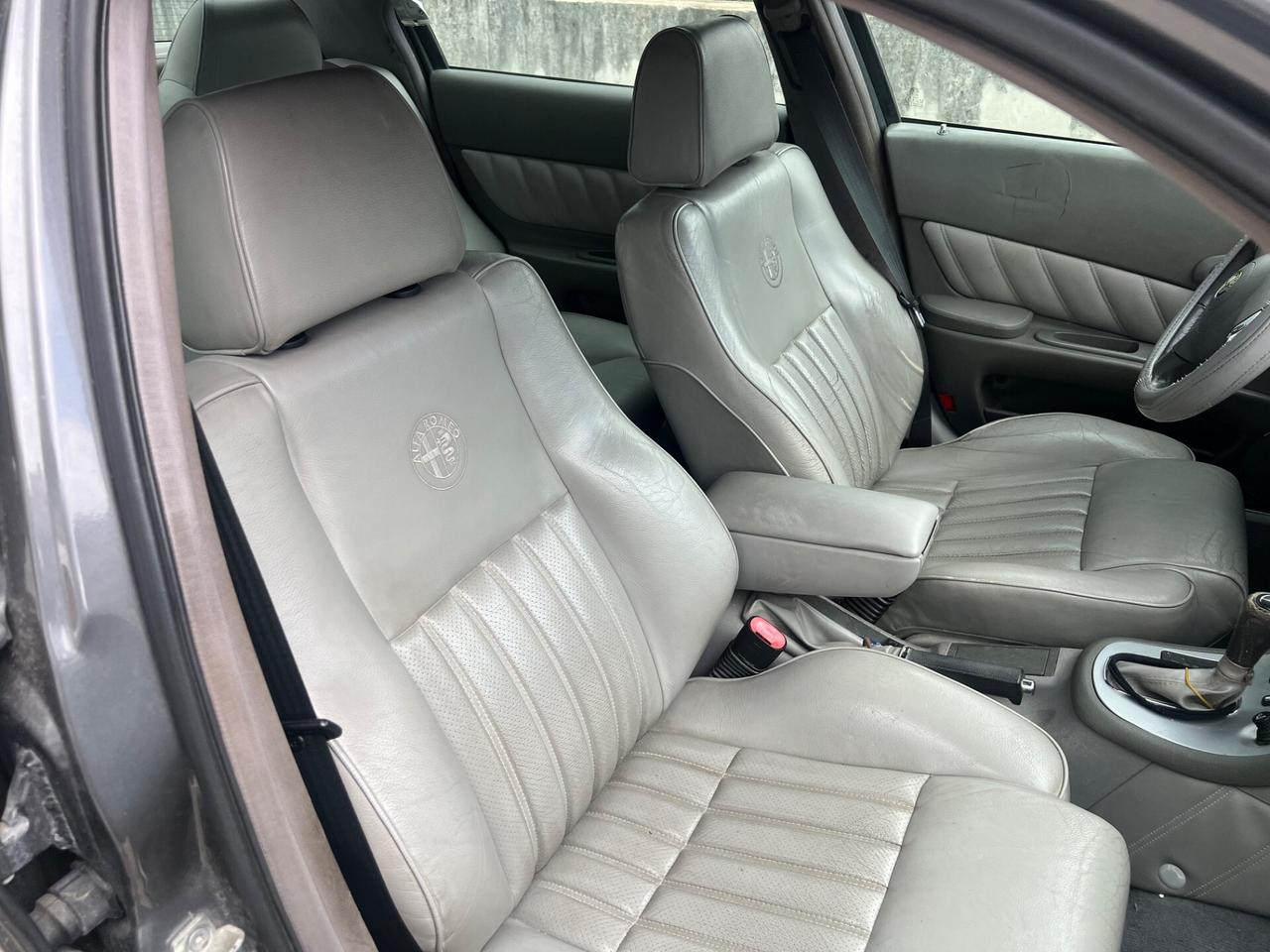 Alfa Romeo 166 2.4 JTD M-JET 20V cat Exclusive