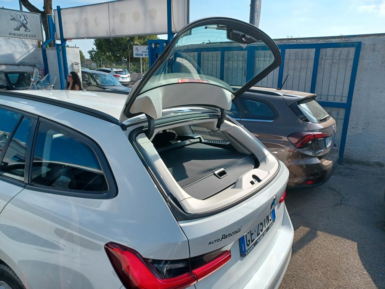 Bmw 318 d 48V Touring ANNO 2021