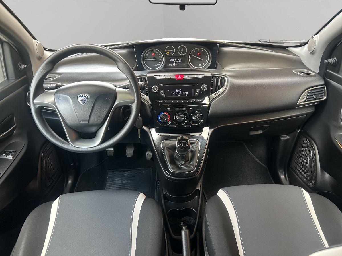 LANCIA - Ypsilon - 1.2 69 CV 5p. Platinum