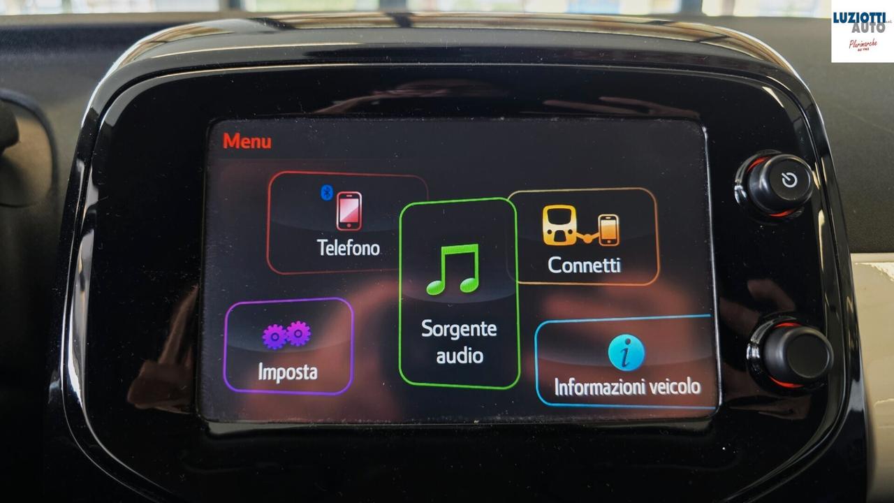 Toyota Aygo 1.0 VVT-i 69 CV 5 porte x-cool