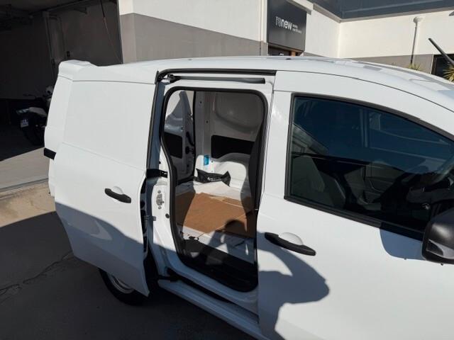 Renault Kangoo 1.5 Blue dCi 95CV L1 Van