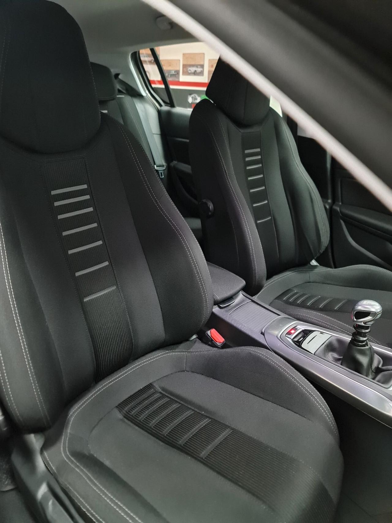 Peugeot 308 1.6 e-HDi 115 CV Stop&Start Allure