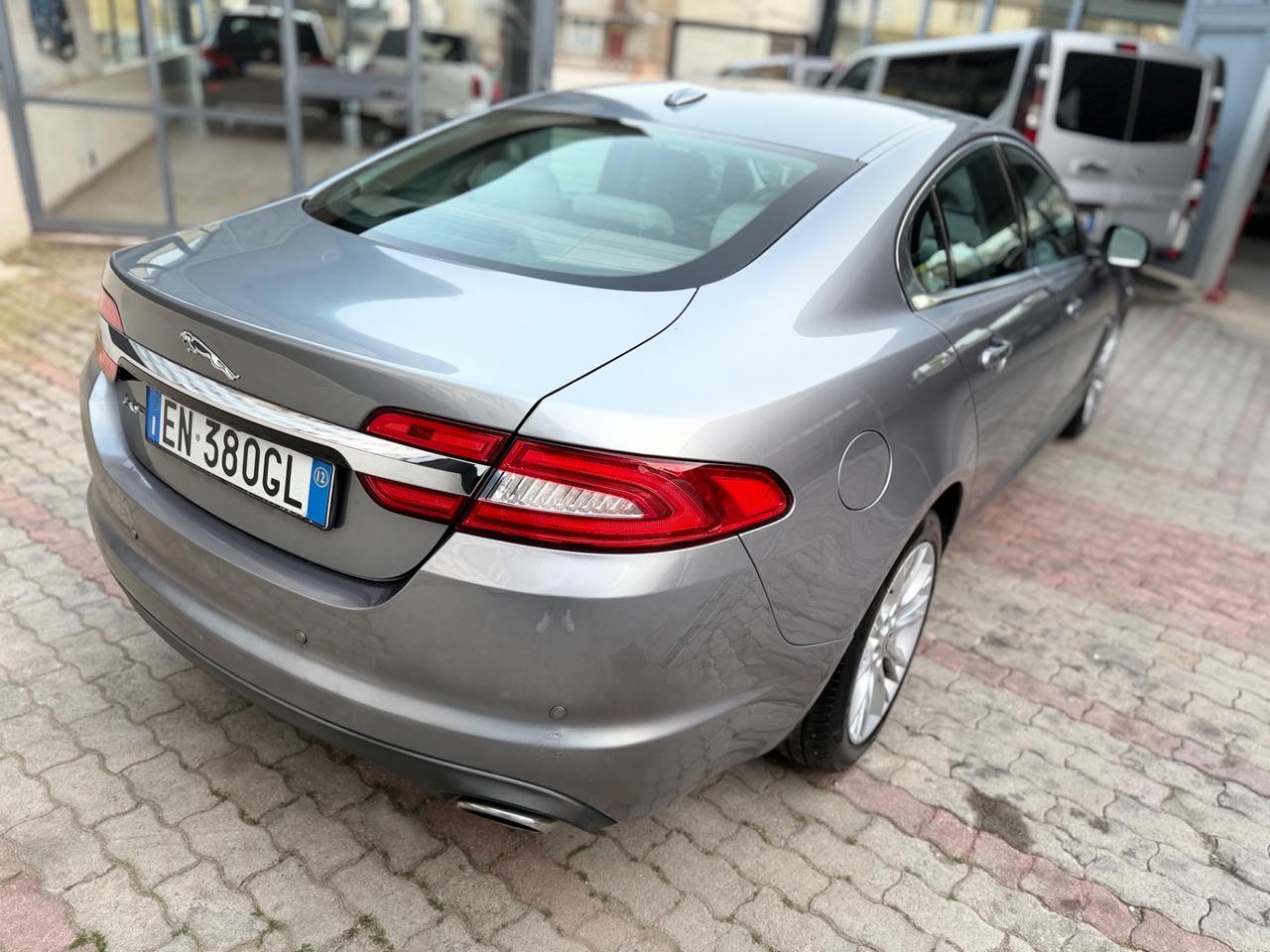Jaguar XF 2.2 D 190 CV Prestige 2012