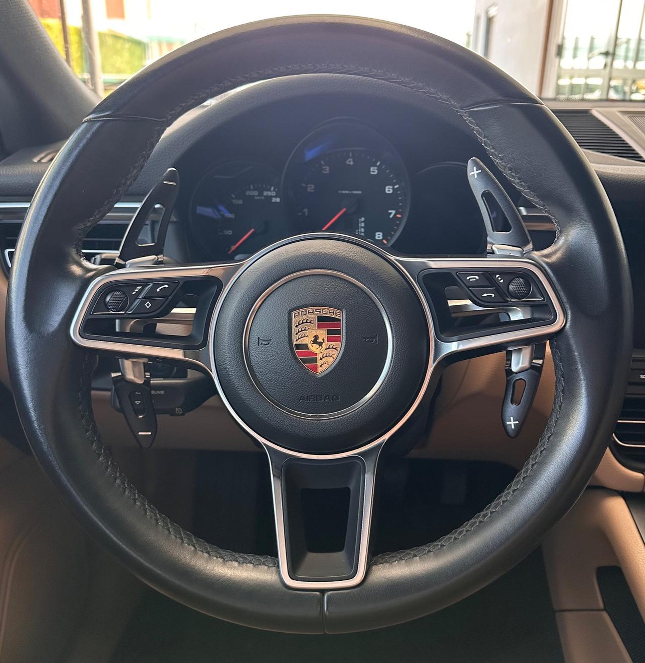 Porsche Macan 2.0 245cv pdk