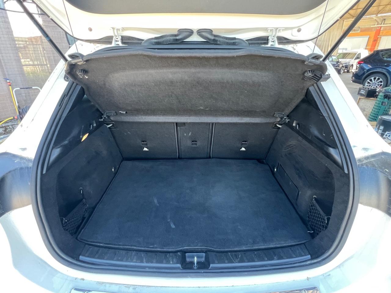 Mercedes-benz GLA 180 d Business FINANZIABILE