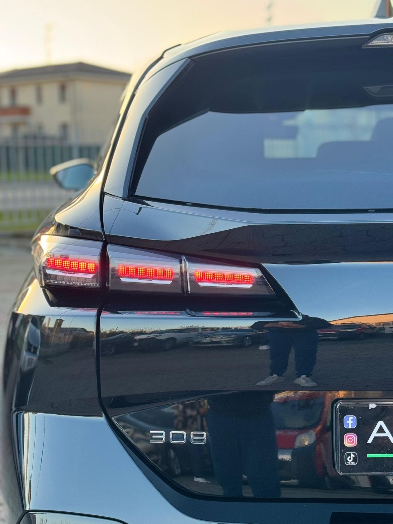 Peugeot 308 BlueHDi 130 S&S EAT8 SW Allure Pack