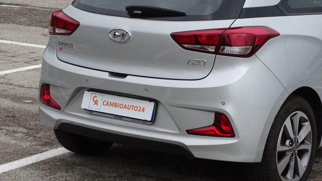 HYUNDAI i20 Coupé 1.2 84 cv, 3p, "Sport", Garanzia...