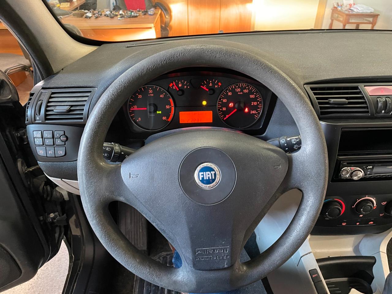 Fiat Stilo 1.9 MJT 16V 5 porte 116 cv. Dynamic OK NEOPATENTATI