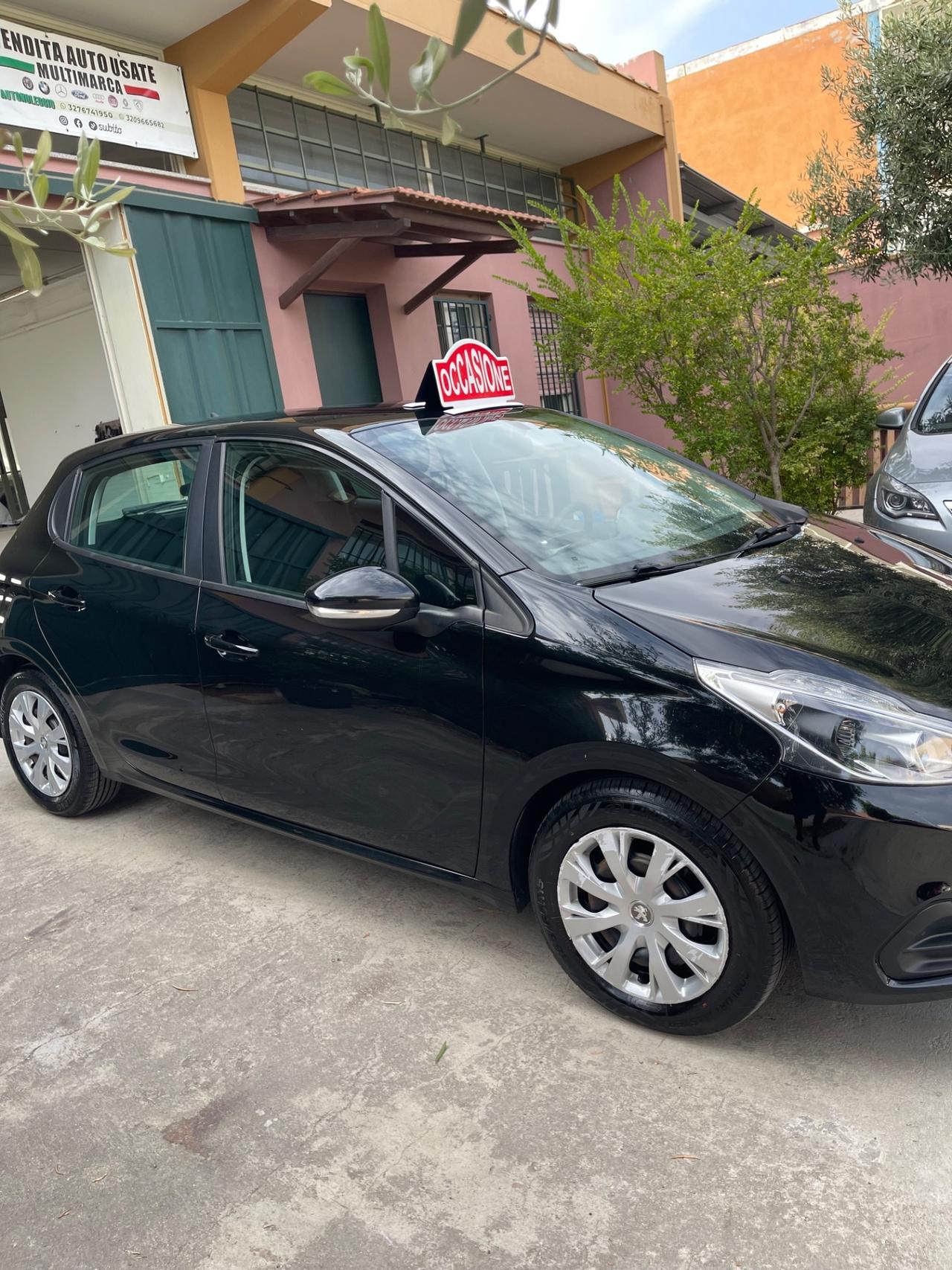 Peugeot 208 BlueHDi 75 5 porte Allure
