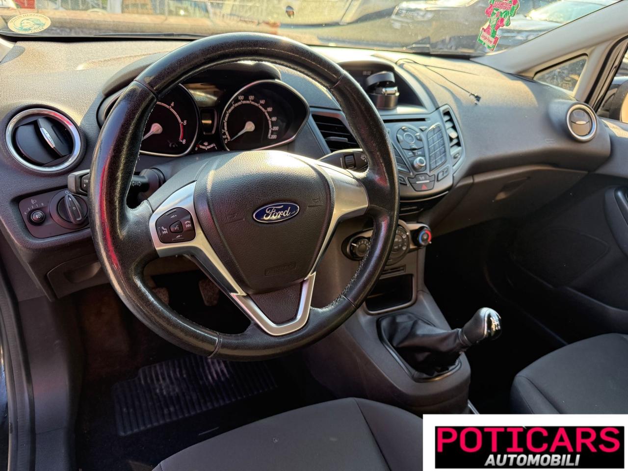 Ford Fiesta 1.5 TDCi 75CV 5 porte Business