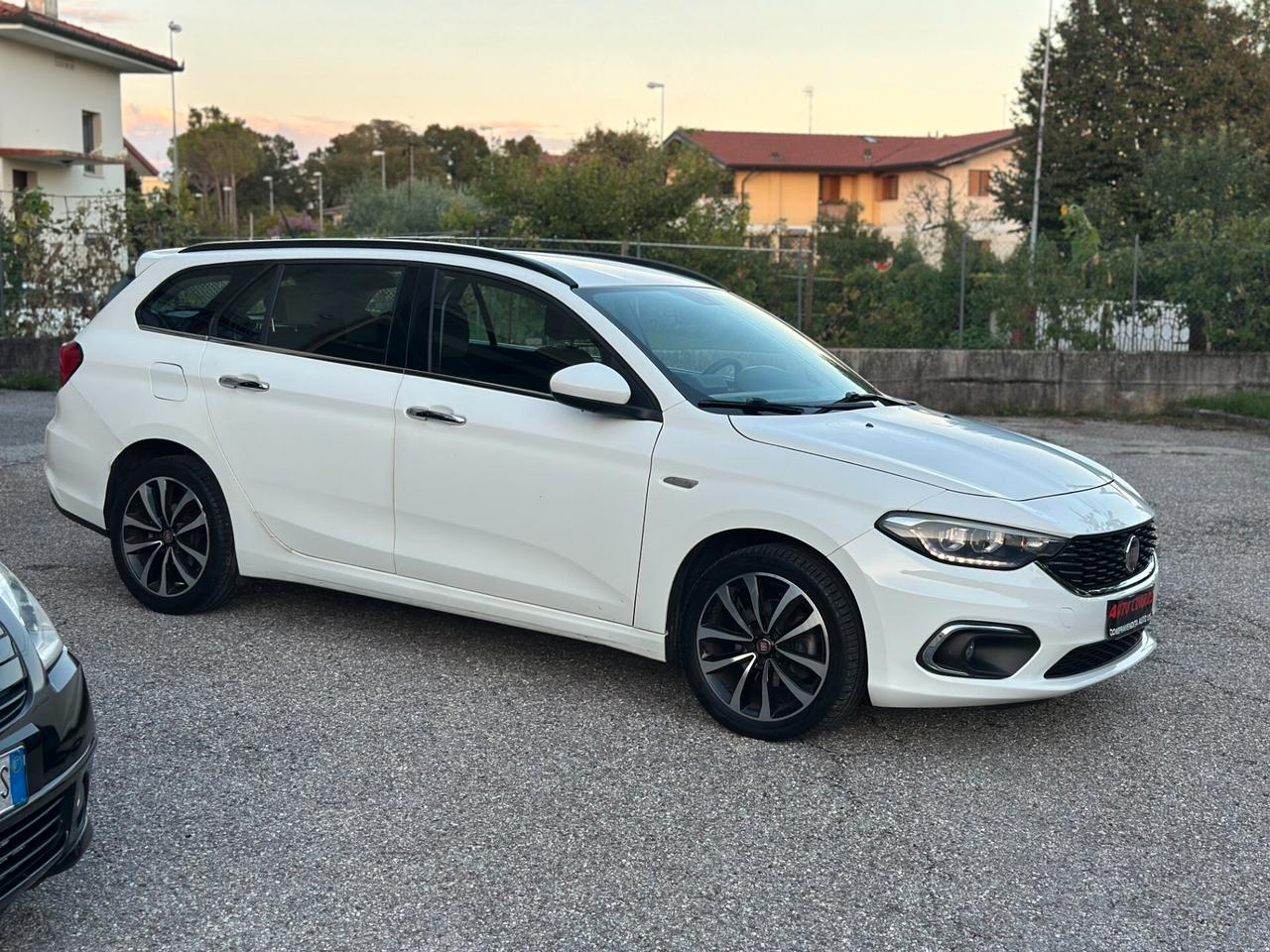 Fiat Tipo 1.6 Mjt S&S SW Lounge 2017