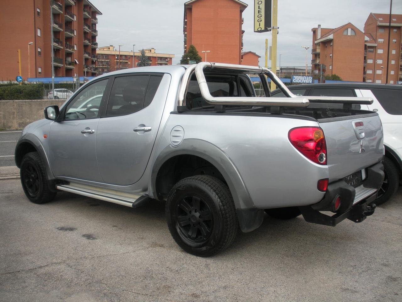 Mitsubishi L200 2.5 DI-D/178CV DC Intense Plus FURIUS