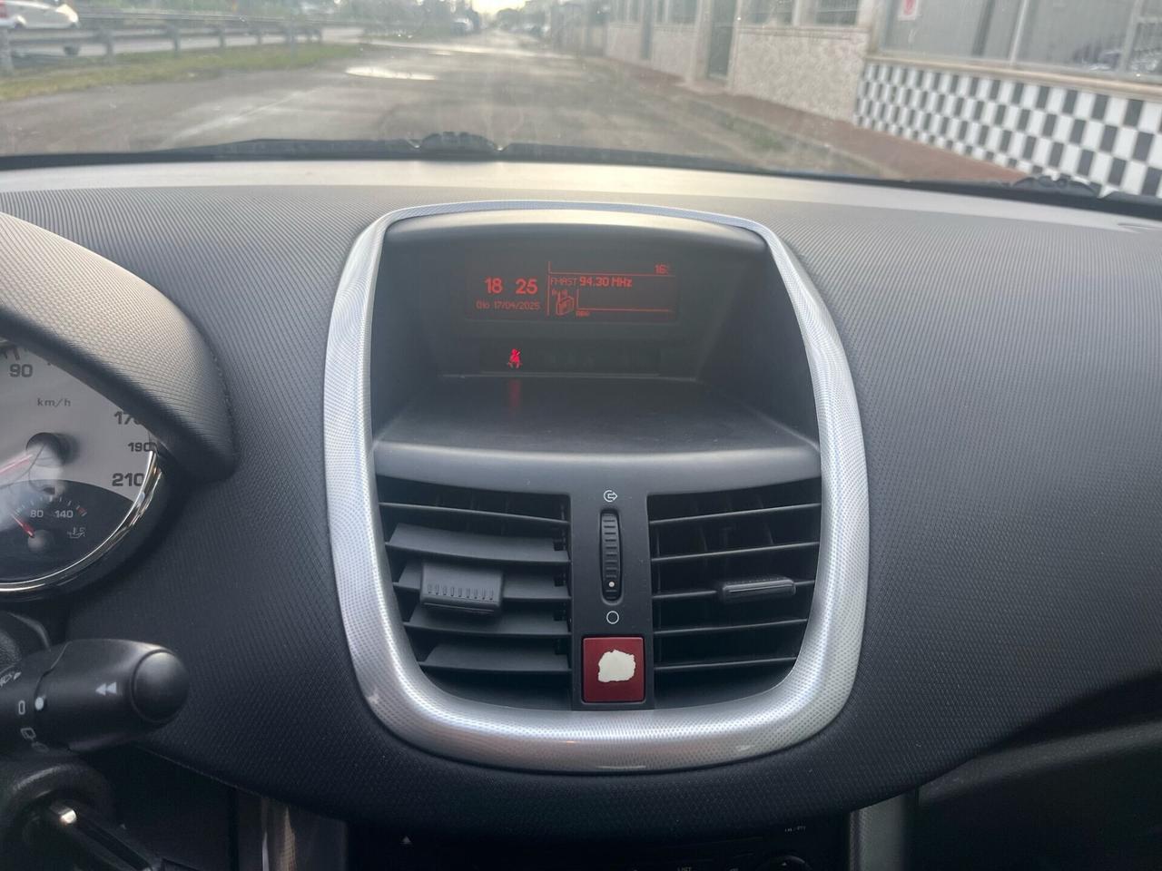 Peugeot 207 1.6 HDi 90CV 5p. XS Unipro 2008