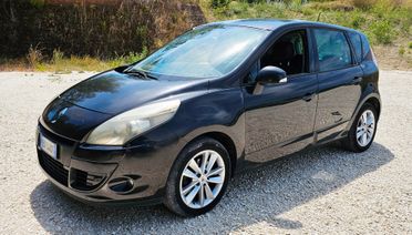Renault Scenic Scénic X-Mod 1.9 dCi 130CV Dynamique