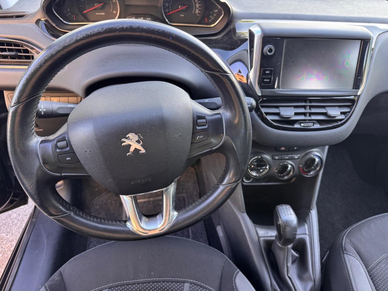 Peugeot 208 1.4 HDi 68 CV neopaten garanzia 12 mesi